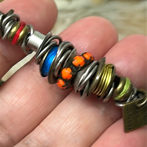 🖤KONPLOTT handmade bangle by Miranda Ko - Picture 7 of 11